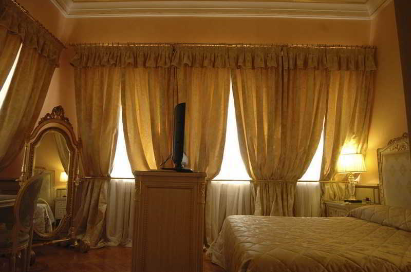 Andreola 4* Milaan